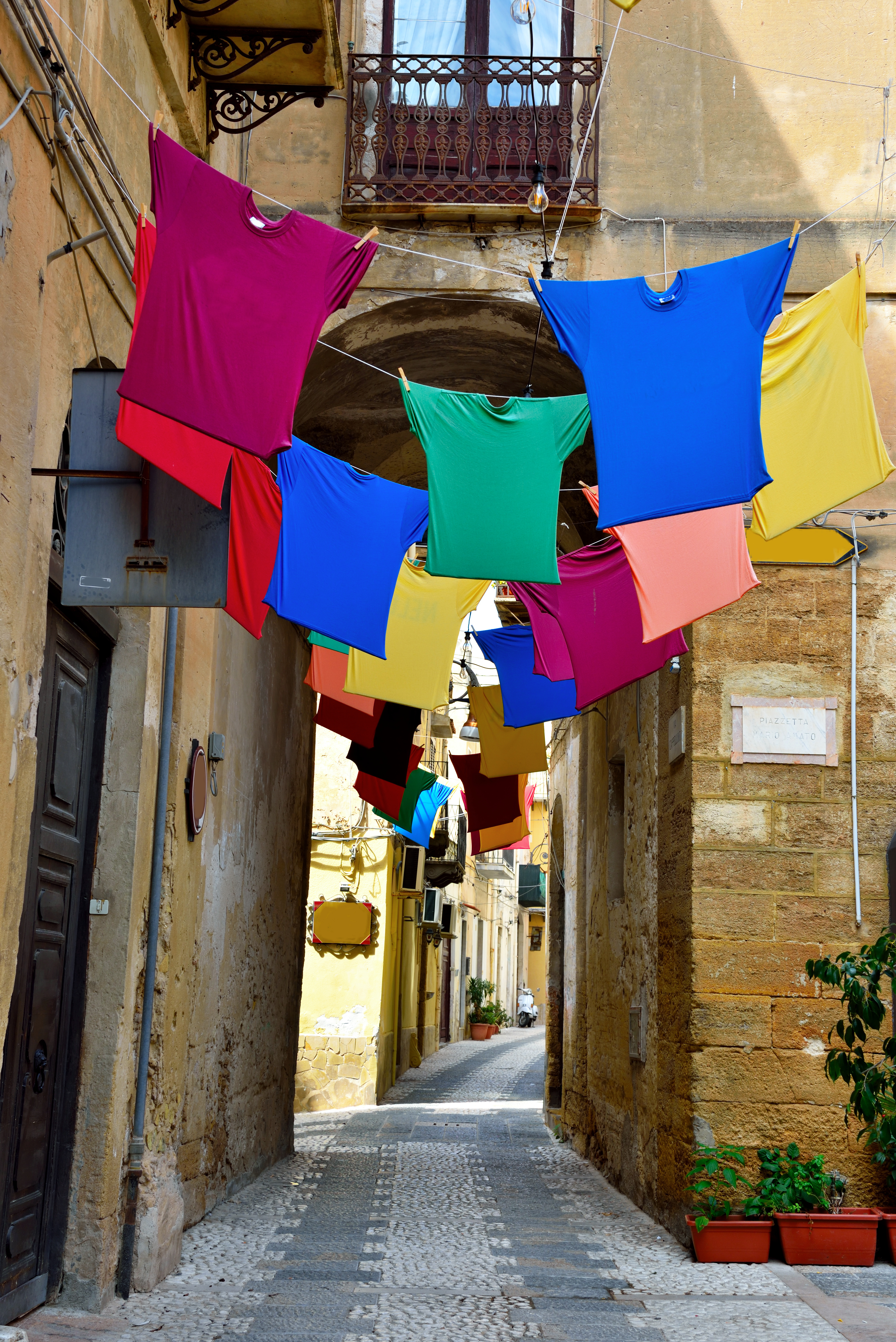Centro storico di Sciacca con vicoli, chiese e palazzi storici, visitabile con audioguide digitali tramite l’app IZI.TRAVEL